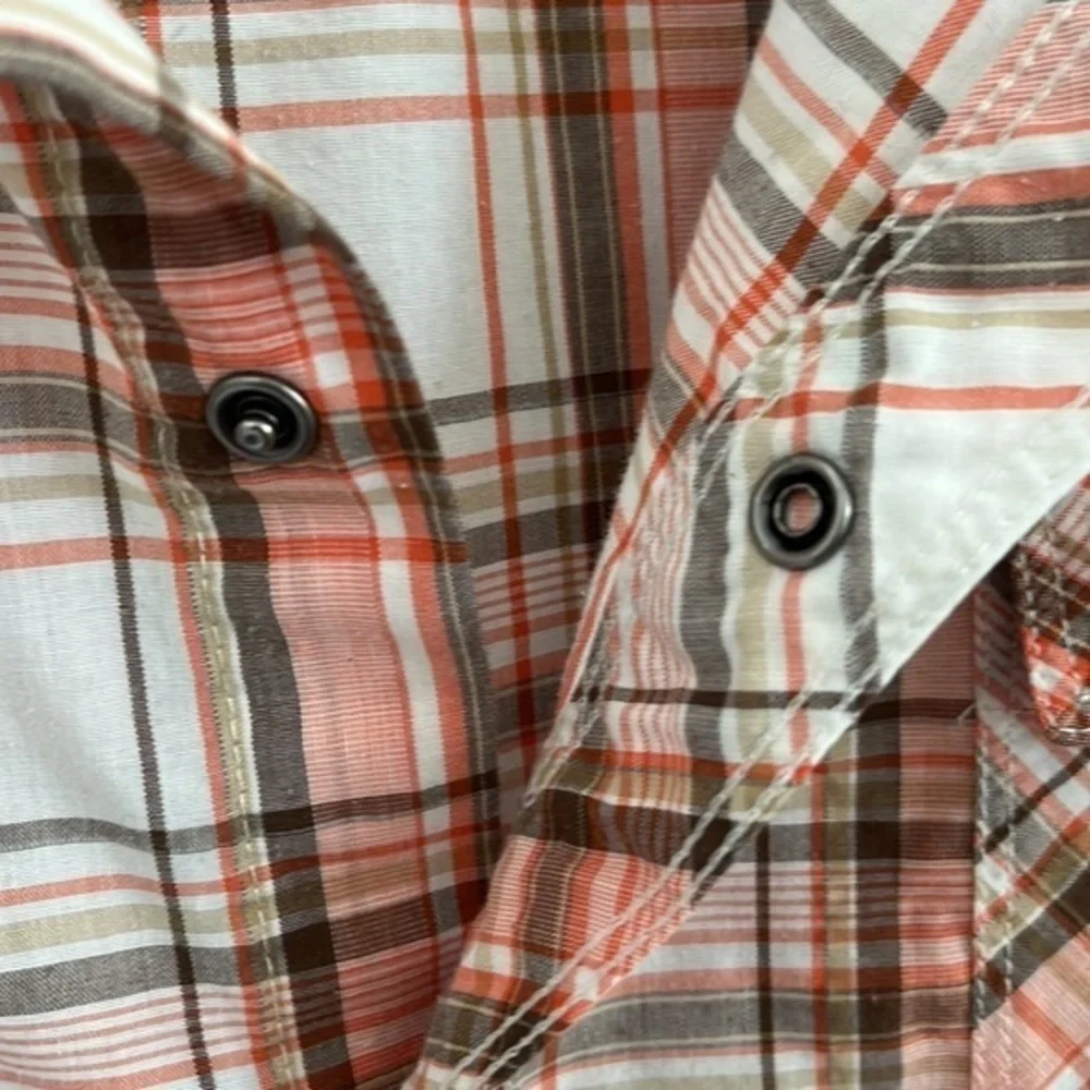 North face snap button front‎ short sleeve plaid shirt